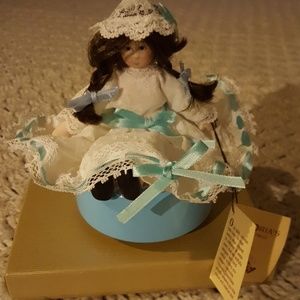 Victoria's Collectibles Doll Music Box.